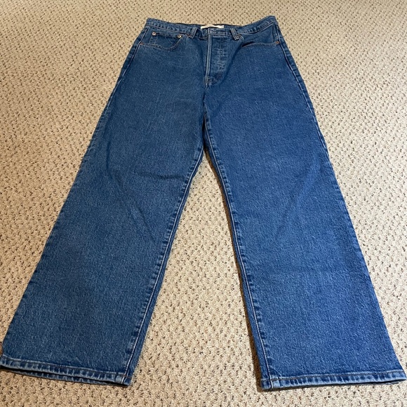 Levi's Ribcage Straight Ankle Jeans - Medium Wash - Size 30 - Picture 1 of 7
